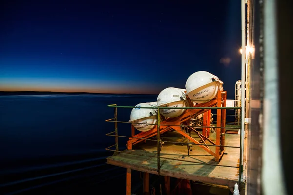 Loď Nese Náklad Přes Severní Moře Arktidy — Stock fotografie