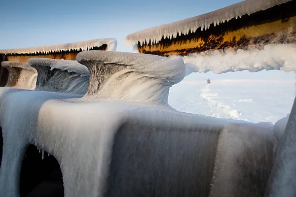 Het Schip Door Arctische Wateren Bedekt Met Ijs — Stockfoto
