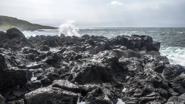 Orilla Mar Salvaje Pedregosa —  Fotos de Stock