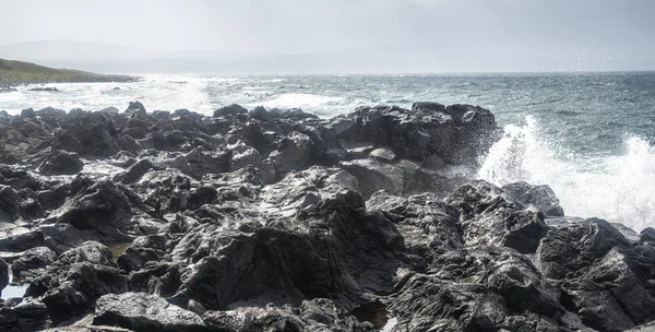 Steinige Wilde Meeresküste — Stockfoto