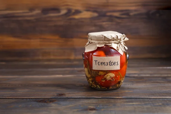 Tomates en escabeche hechos en casa — Foto de Stock