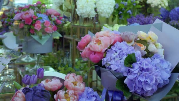 Prachtige Bloemen Bloemenwinkel Elegantie Bloemen Verkopen Winkel Van Bloem Verscheidenheid — Stockvideo