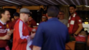 Kiev, Ukrayna - 26 Mayıs 2018: Bulanık futbol taraftarları - Şampiyonlar Ligi