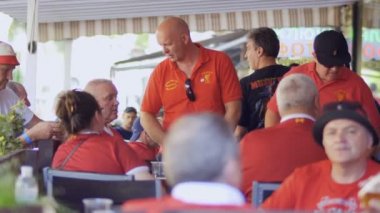 Kiev, Ukrayna - 26 Mayıs 2018: Liverpool taraftarları Café - Şampiyonlar Ligi