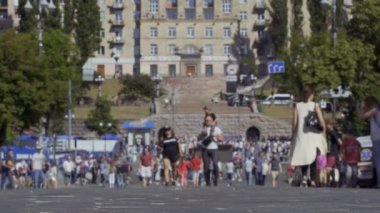 Kiev, Ukrayna - 26 Mayıs 2018 - insanlar yürürken, insanlar, ana cadde