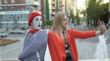 Güzel sarışın olun selfie MIME ile