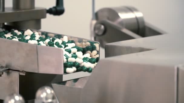 Máquina Para Hacer Pastillas Equipos Modernos Fábrica Farmacéutica Máquina Píldoras — Vídeo de stock