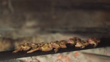 Sulu ham kaburga ızgaraya kavrulmuş