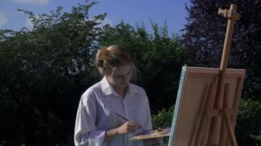 Talanted kız sanatçı