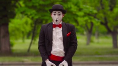 MIME performans Park yapmak