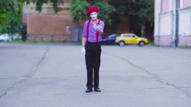 Erkek MIME musun şehrin sokak performansı