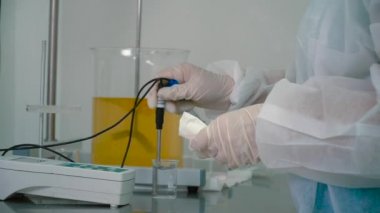 İşçi soketinde ekipman bağlamak