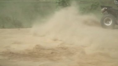 Genç adrenalin sevgili Atv çevrelerde sürücüler.