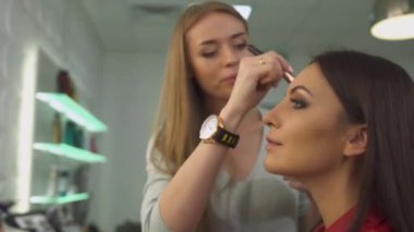 güzel kız Güzellik Salonu