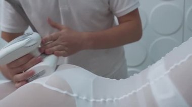 Güzel kızı masaj salonu