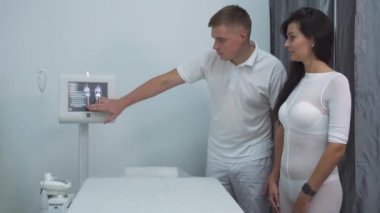 Güzel kızı masaj salonu