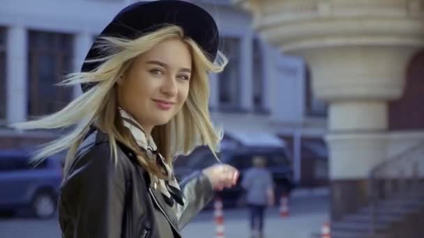 Beautiful girl in black hat — Stock Video