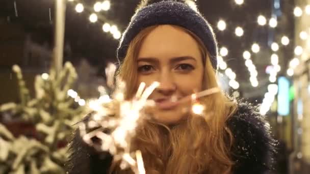 Portrait Young Woman Sparklers Hands Close Sparks Scatters Different Directions — Stock Video