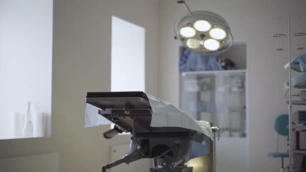 Vizsgálati helyiség kórházi szobában — Stock videók