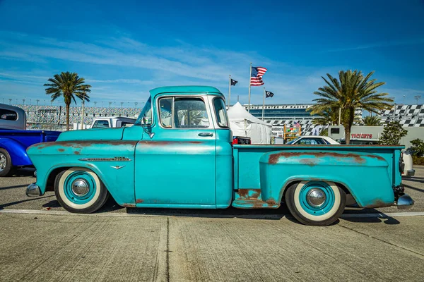 Daytona Beach Usa Března 2018 1955 Chevrolet Task Force 3100 — Stock fotografie