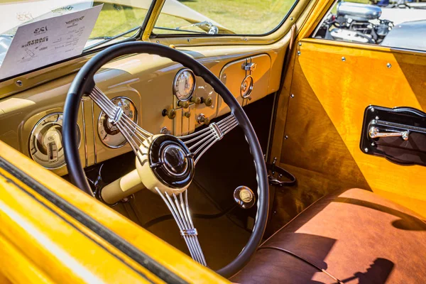 Savannah Usa April 2018 1937 Ford Woody Station Wagon Car — Stock Photo, Image