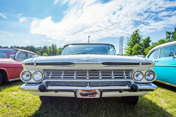 Savannah Usa 2018 Április 1959 Chevrolet Impala Átalakítható Egy Autókiállításon — Stock Fotó