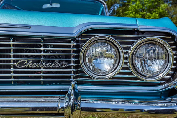 Savannah Usa Dubna 2018 1964 Chevrolet Impala Tvrdé Kupé Autosalonu — Stock fotografie