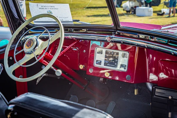 Fernandina Beach Usa Septembre 2018 Décapotable Willys Jeepster 1949 Lors — Photo