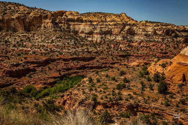 Utah Ünlü Manzaralı Karayolu Boyunca Çöl Slot Kanyonu Manzarası — Stok fotoğraf