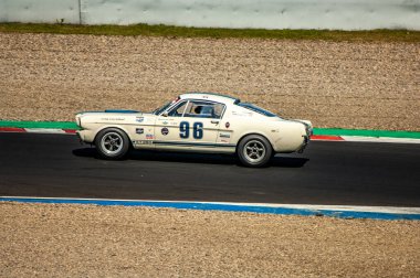 Çoğu, Çek Cumhuriyeti - 08 31 2025: Yarış arabaları için Avrupa Kupası