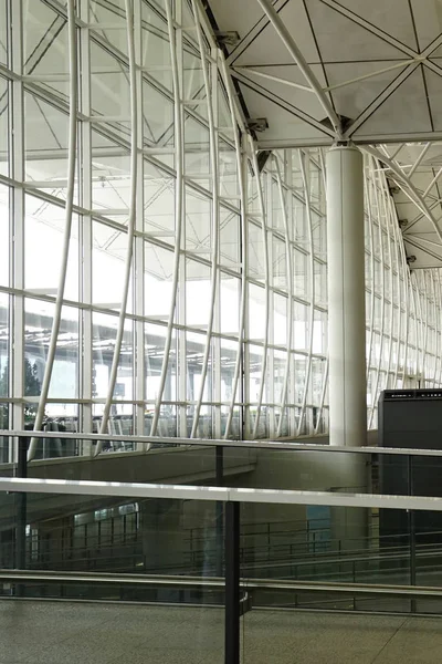 Dikey pencere, iç ve Havaalanı archtecture terminal binasının tavan