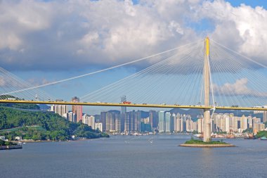 Hong Kong araba köprü mimari, binalar, dağ ve bay