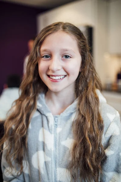 Portrait Little Girl Home Wearing Pyjamas — Stock Photo, Image