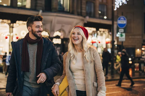 Front View Couple Walking Together While Laughing Smiling — Stock Photo, Image