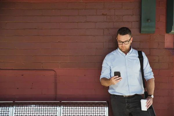 Businessman Waiting at the Train Station — Stock Photo, Image