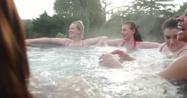 Young Adult Woman Relaxing Hot Tub Her Friends — Stock Video