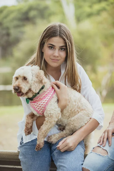 benim köpek en iyi arkadaşım.