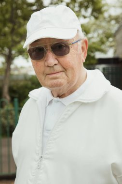 Kıdemli Adam Cool arıyorsunuz