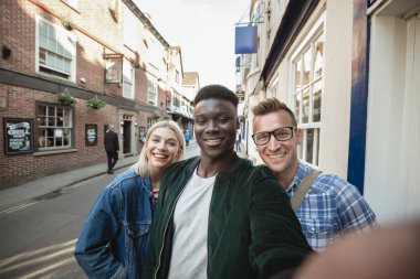 Selfie 'yi paylaşmak