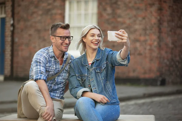 Blondies Bonding with a Selfie — Stock Photo, Image