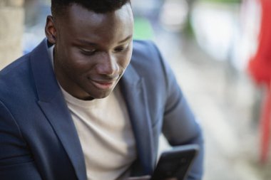 İş yükünün tadını çıkarıyorum.