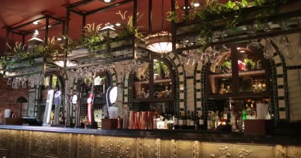 Una Toma Panorámica Bar Dentro Restaurante Newcastle Tyne — Vídeos de Stock