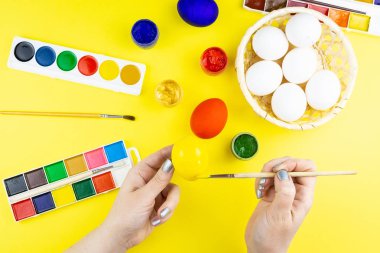 yumurta ve Paskalya için boya