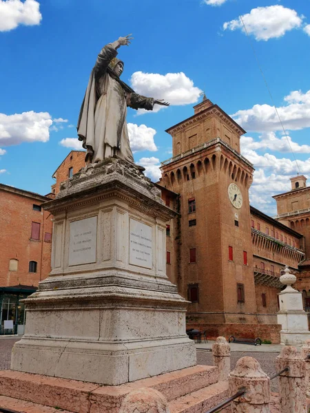 Джироламо Савонарола Статуя Італії Феррара — стокове фото