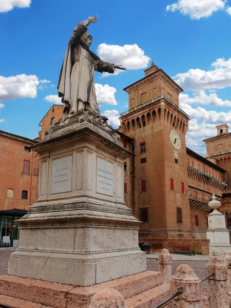 Джироламо Савонарола Статуя Італії Феррара — стокове фото