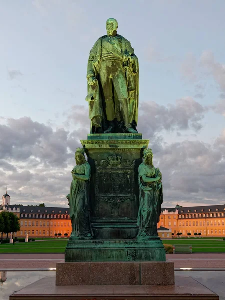 Statua Karl Friedrich Karlsruhe — Foto Stock