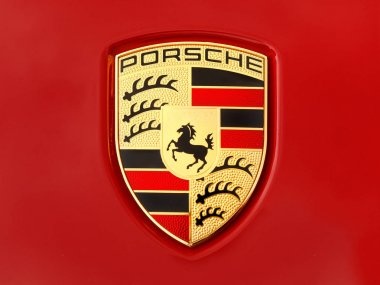 Pars, Fransa: Nisan 2018: porsche frontal görünümün logosu veya sembolü