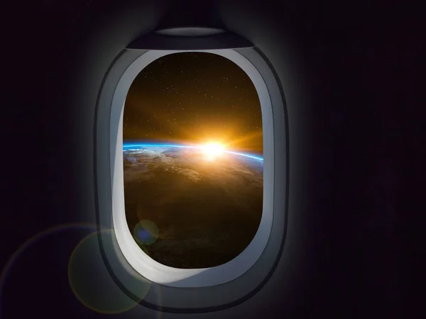 Espacio de viaje Concepto comercial. Ventana de avión o nave espacial mirando al planeta tierra — Foto de Stock