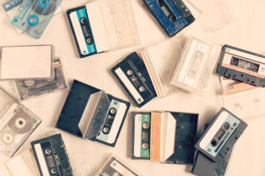 Çeşitli retro ses kasetleri topluluğu. Çeşitli retro ses kasetleri topluluğu
