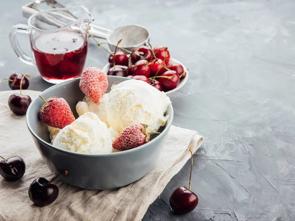 Vanilla Ice Cream Grey Bowl Homemade Organic Dessert Jam Sweet — Stock Photo, Image